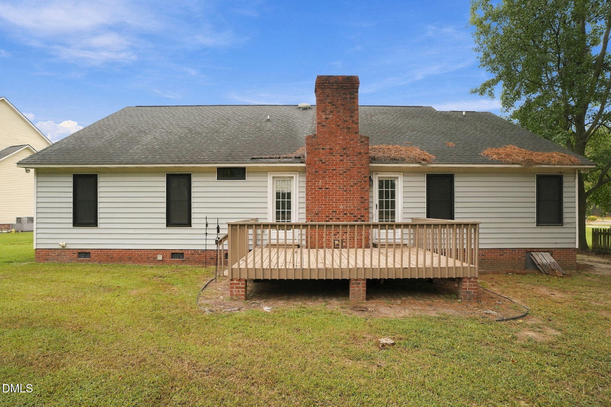 203 W Raintree Lane