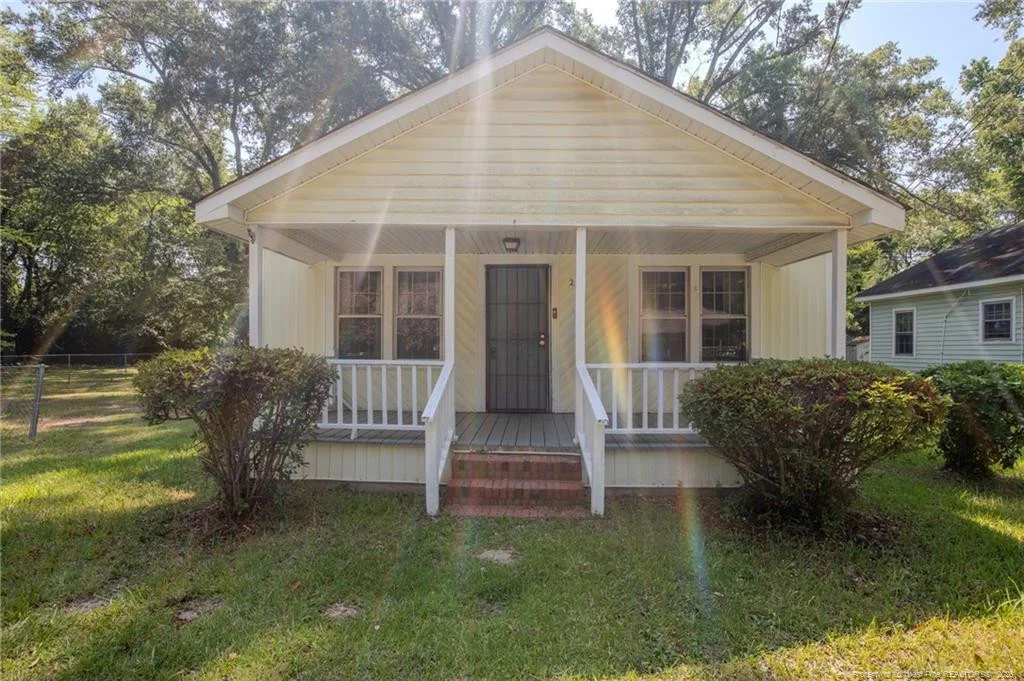 213 Triangle Place