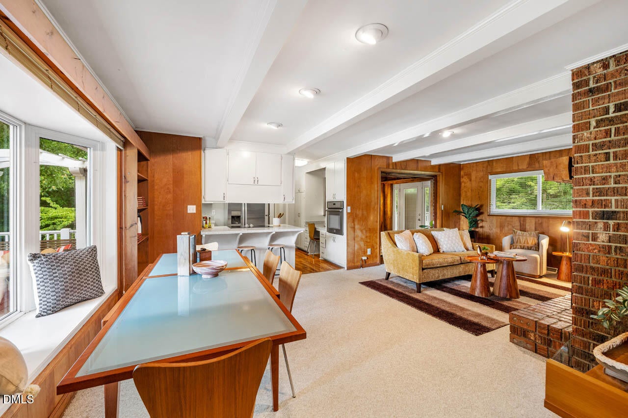 101 Ray Road