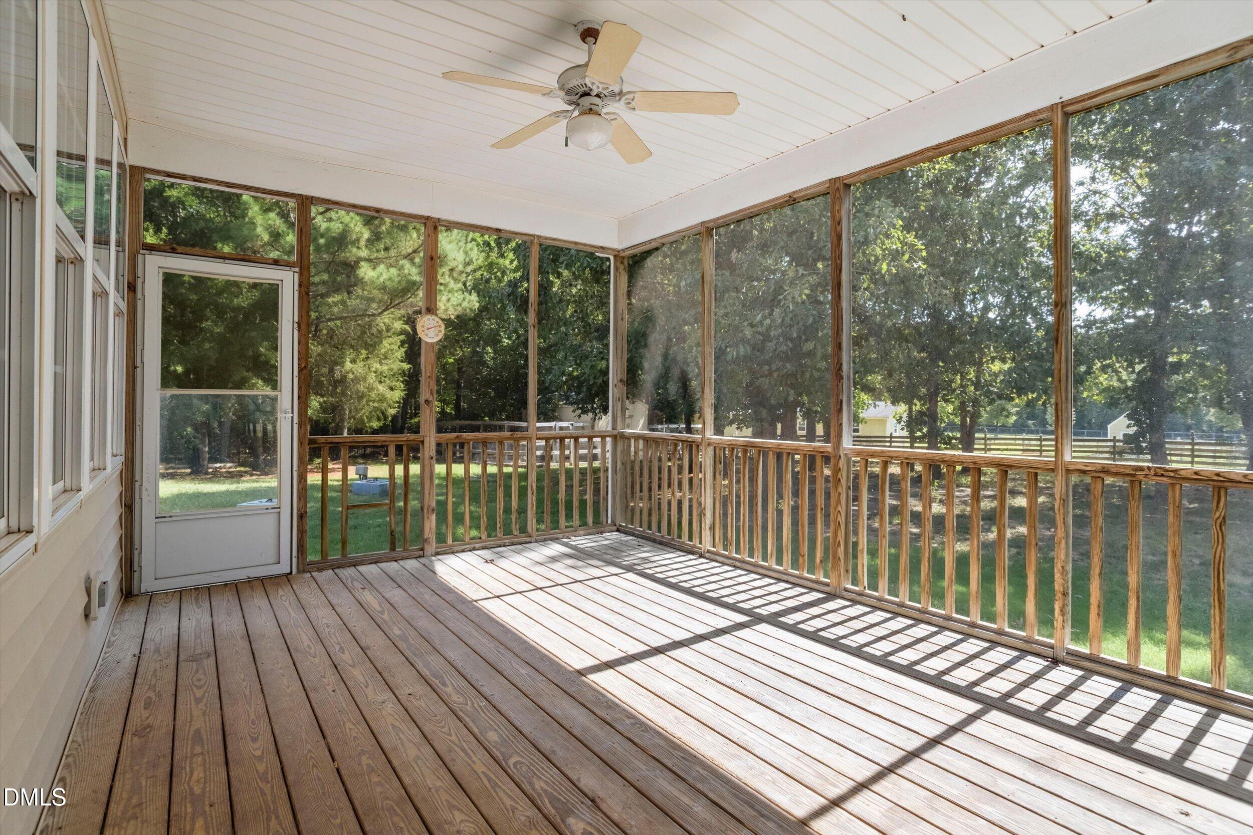 755 Arrowhead Loop