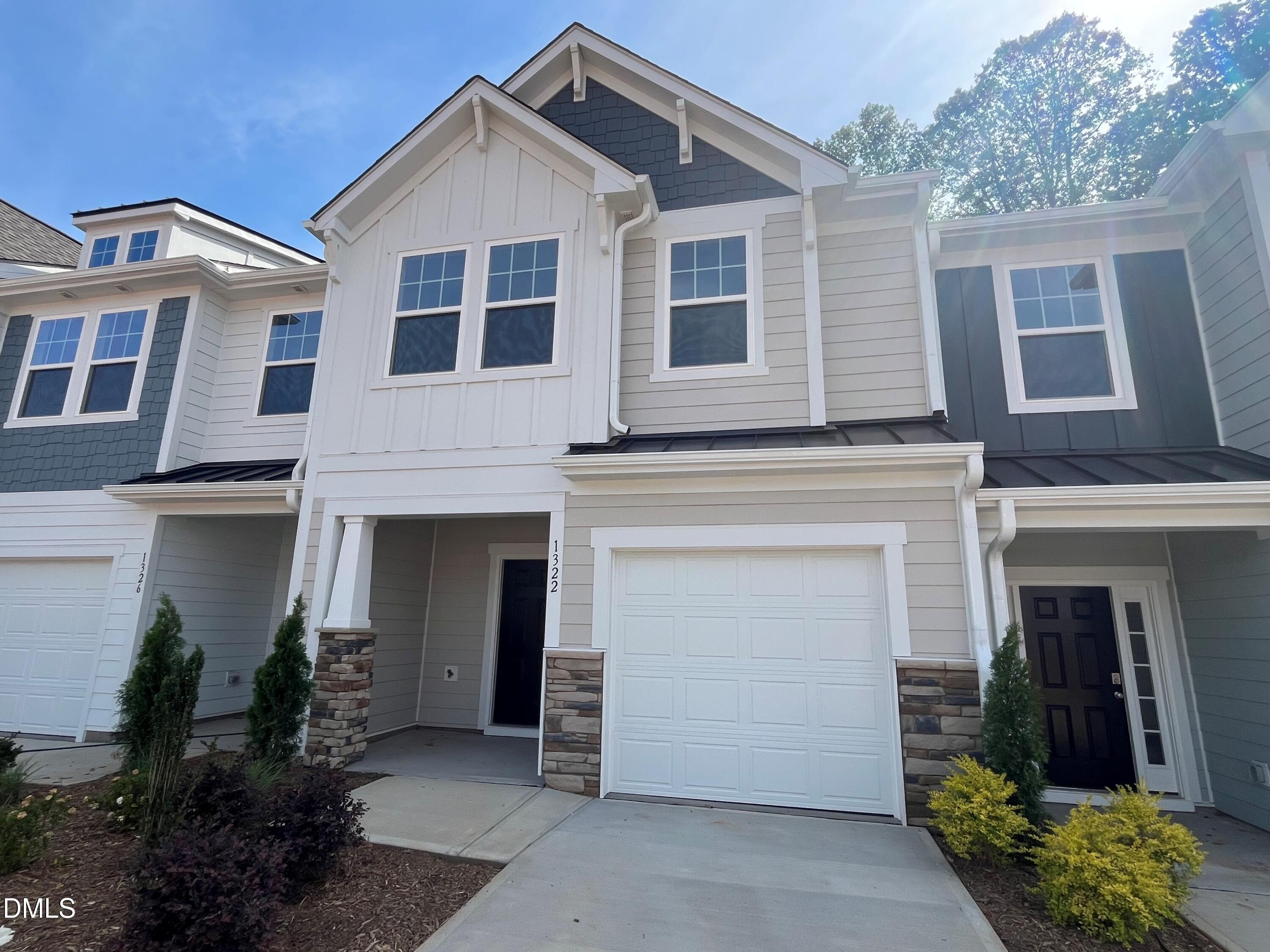 1322 Hammond Drive