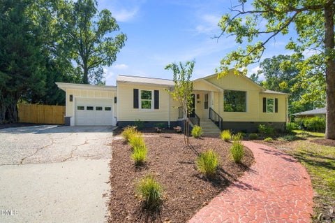 Photo of 1908 Woodland Avenue, Burlington, NC 27215 (MLS # 10197453)