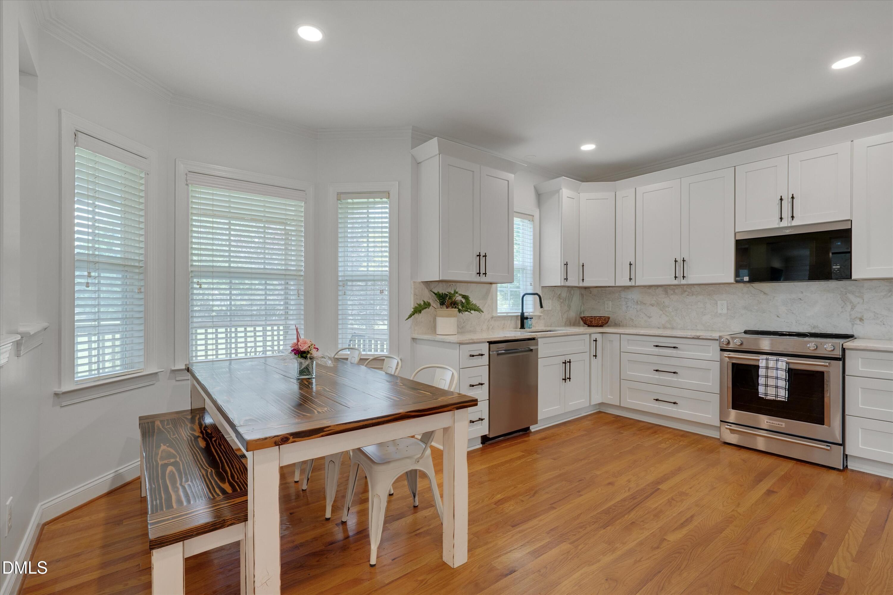 8104 Hartwood Glen Circle