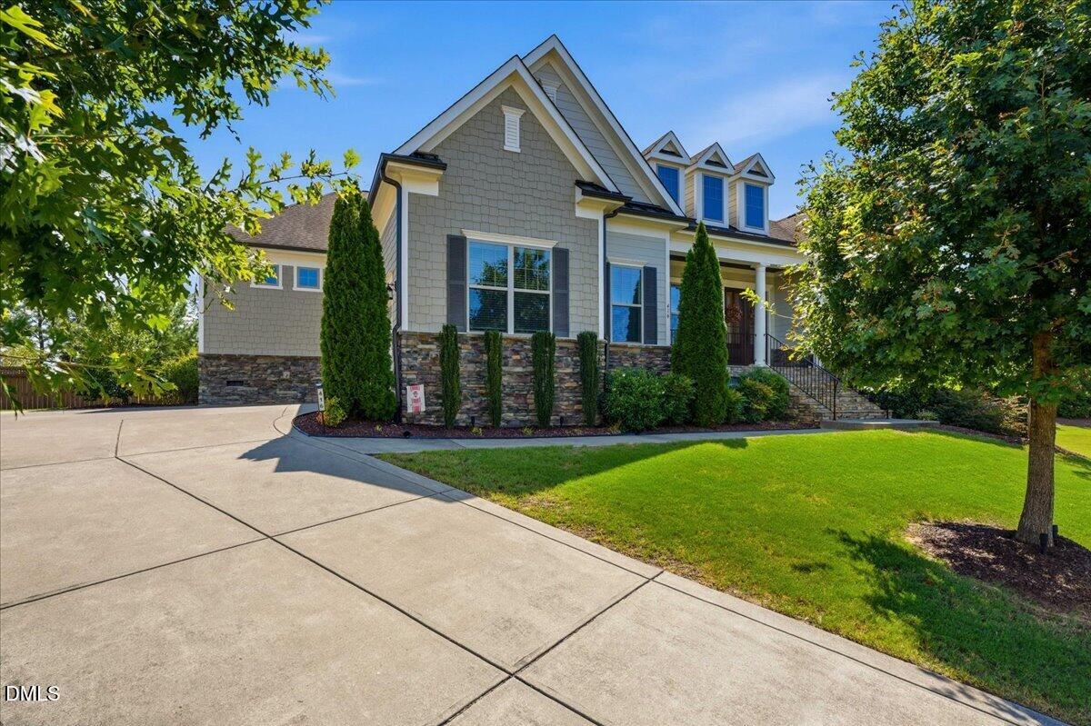416 Whispering Hills Court