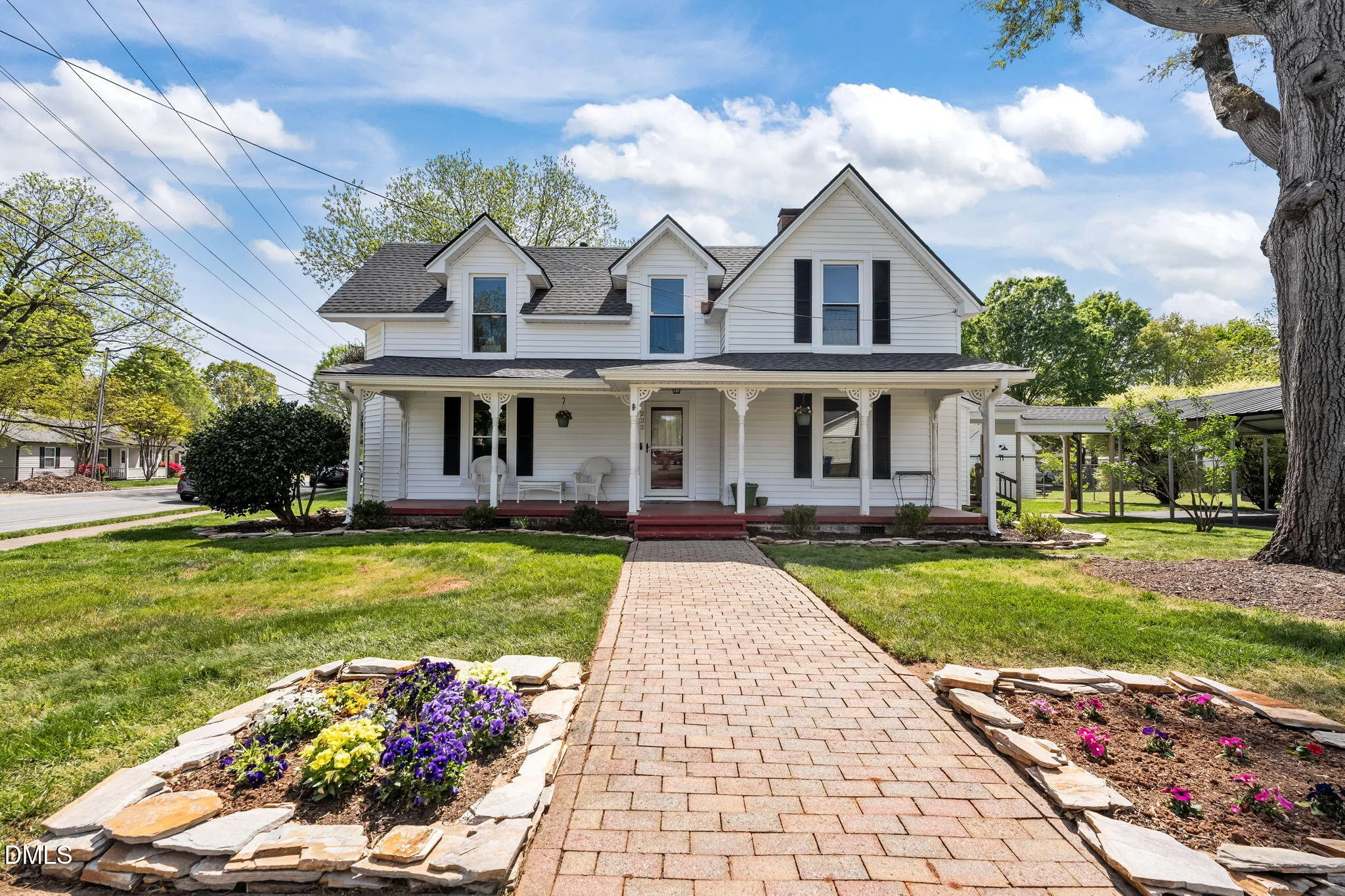 222 E Minneola Street