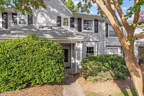 Photo of 104 Sir Richard Lane, Chapel Hill, NC 27517 (MLS # 10180389)