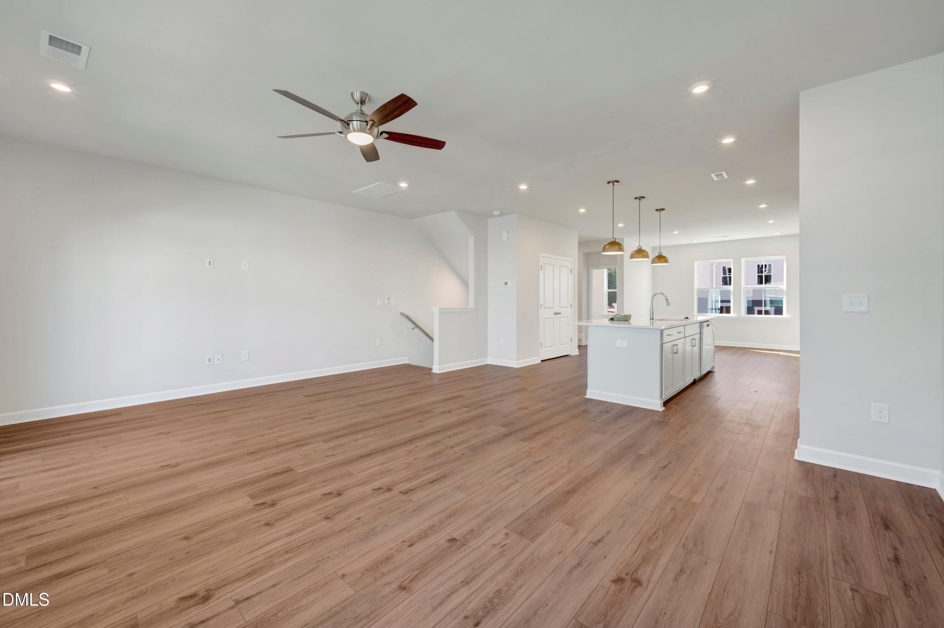 708 Hyperion Alley
