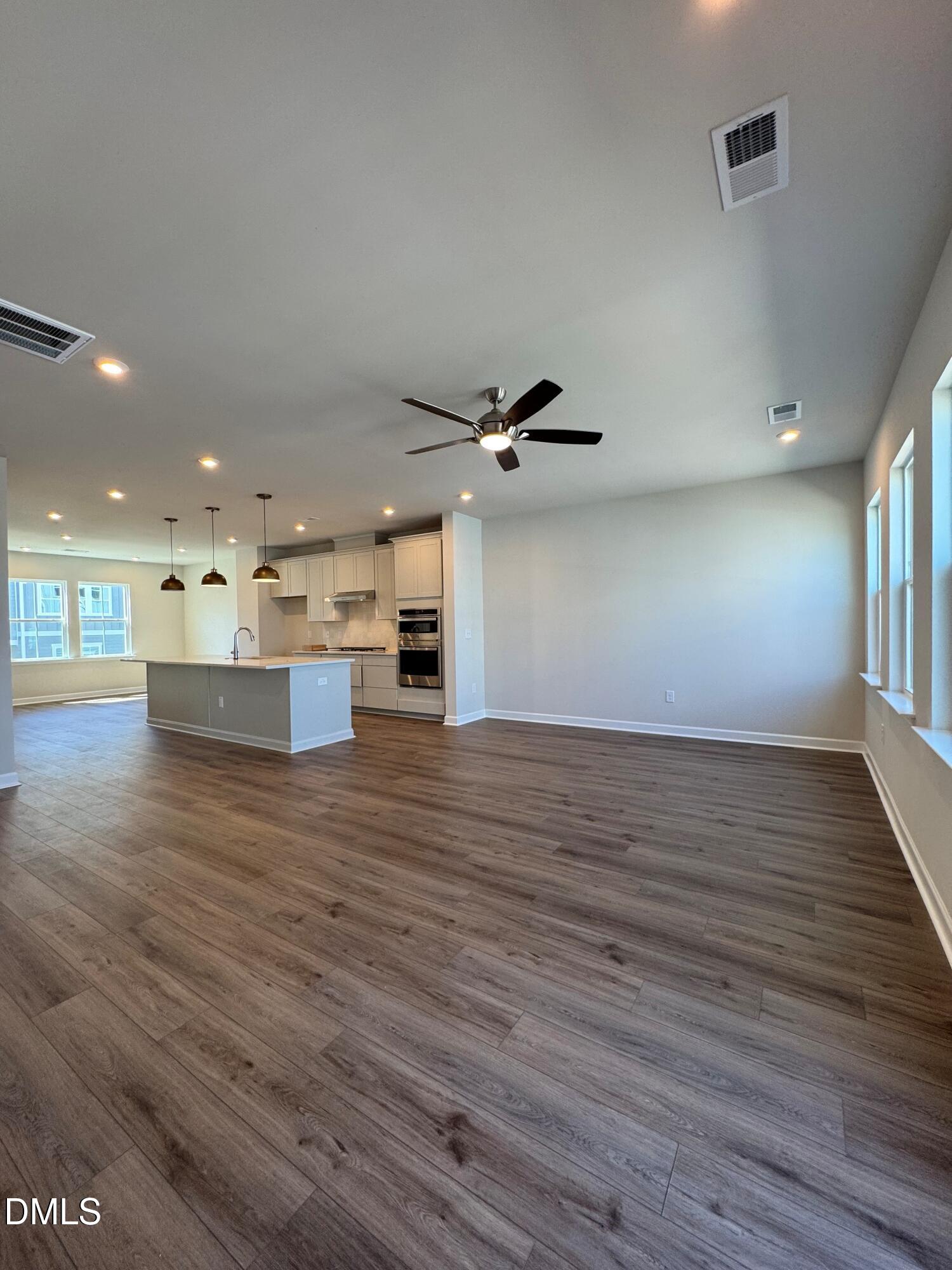 708 Hyperion Alley