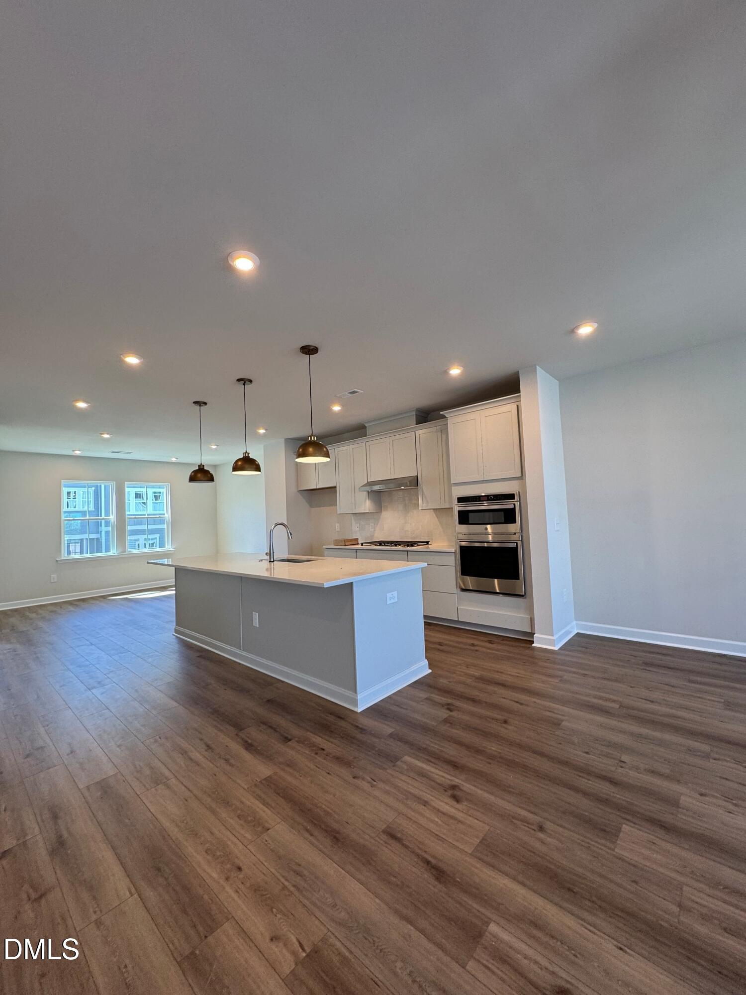 708 Hyperion Alley