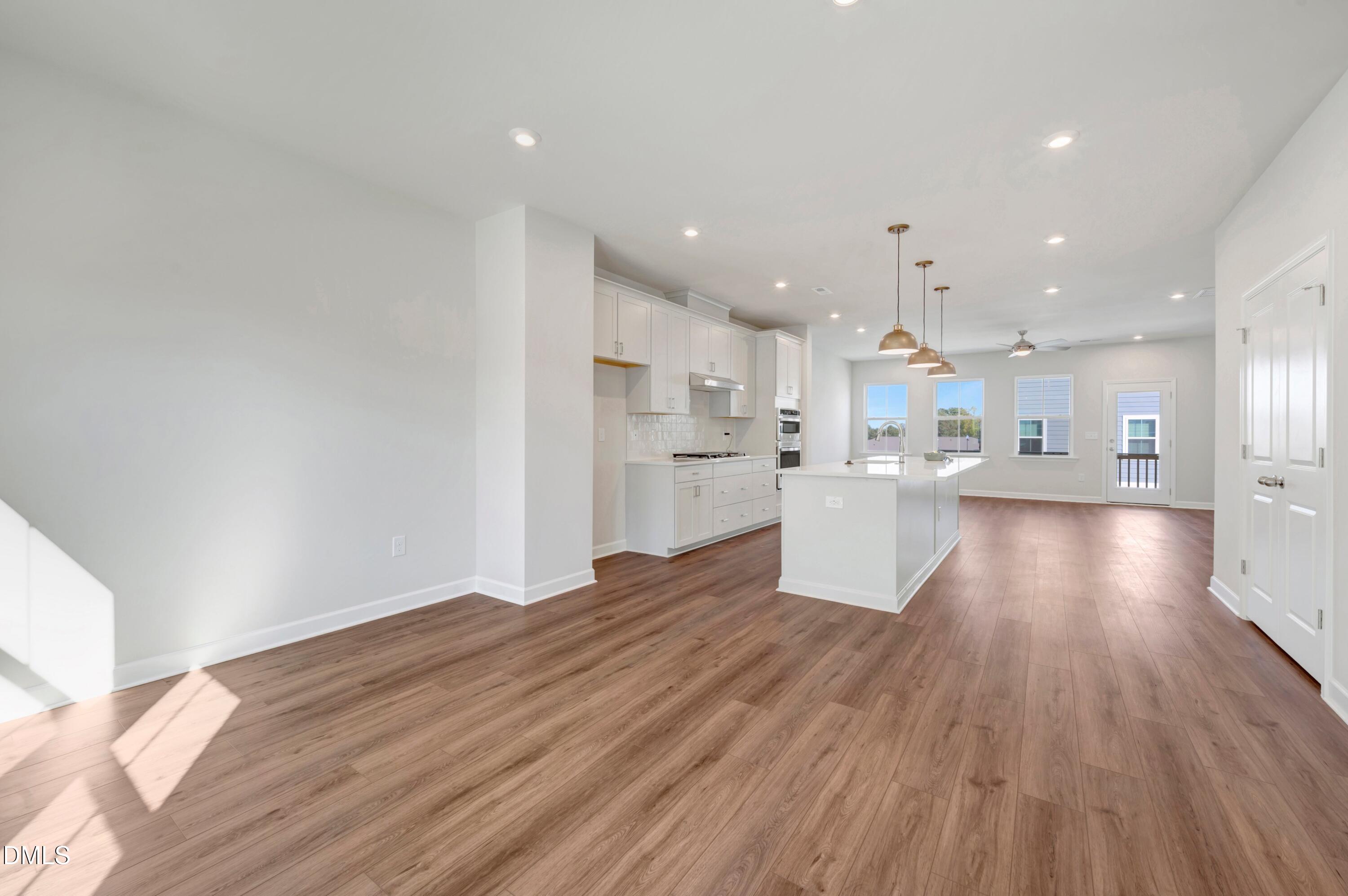 708 Hyperion Alley
