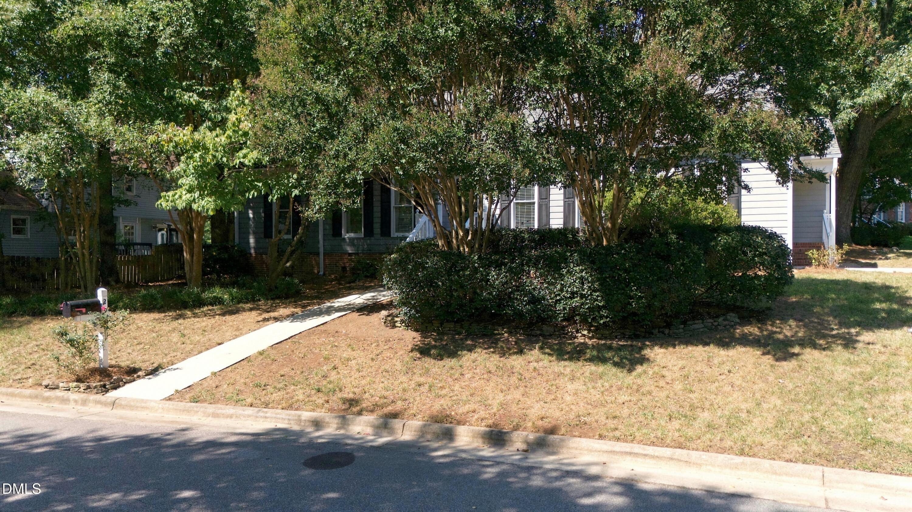 2905 Legging Lane
