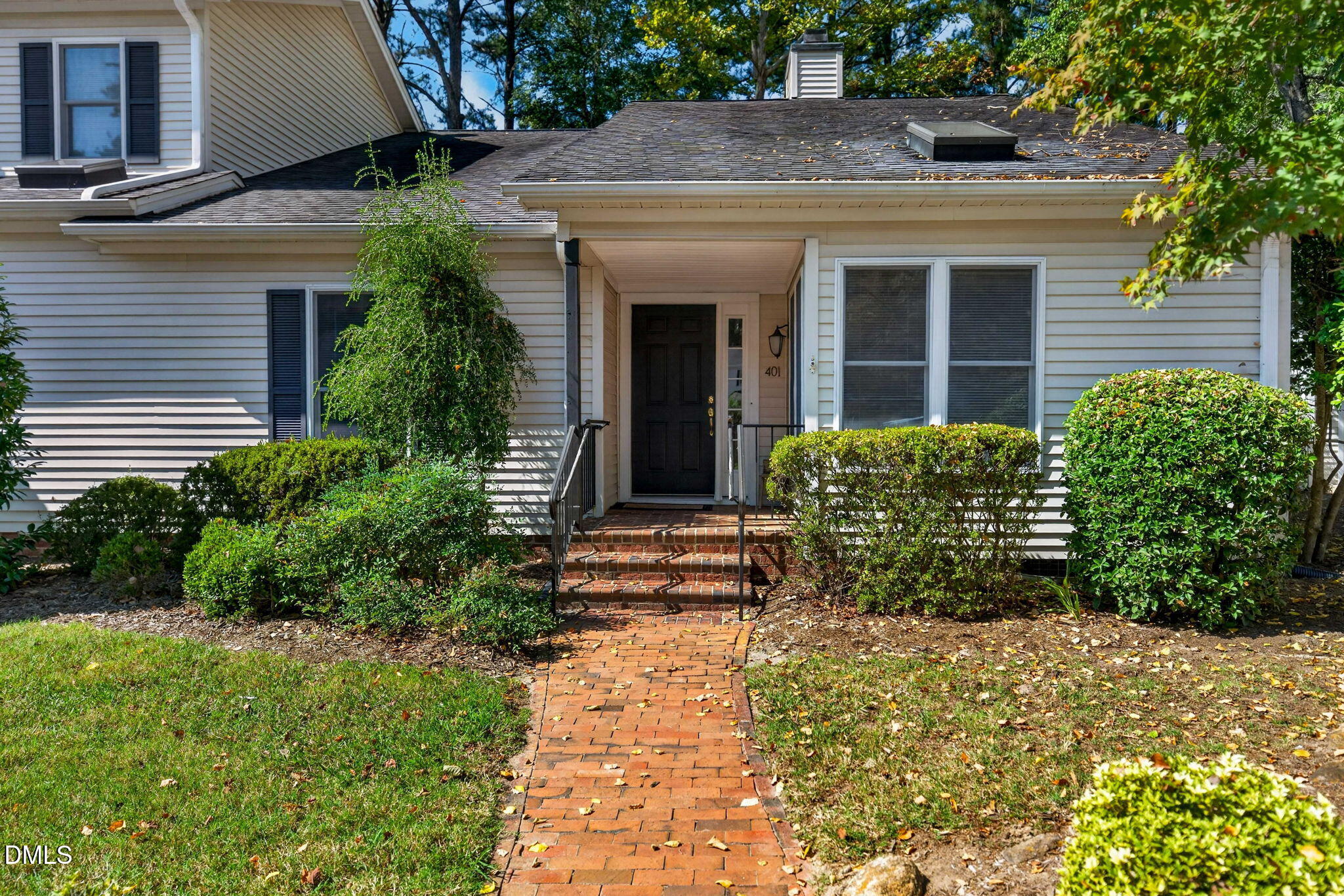 401 Lyndfield Close