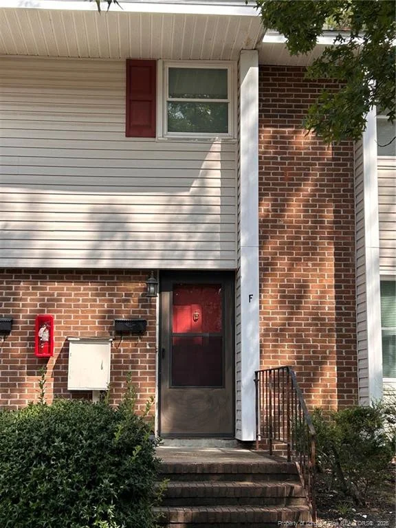571 Winding Creek Road Unit F