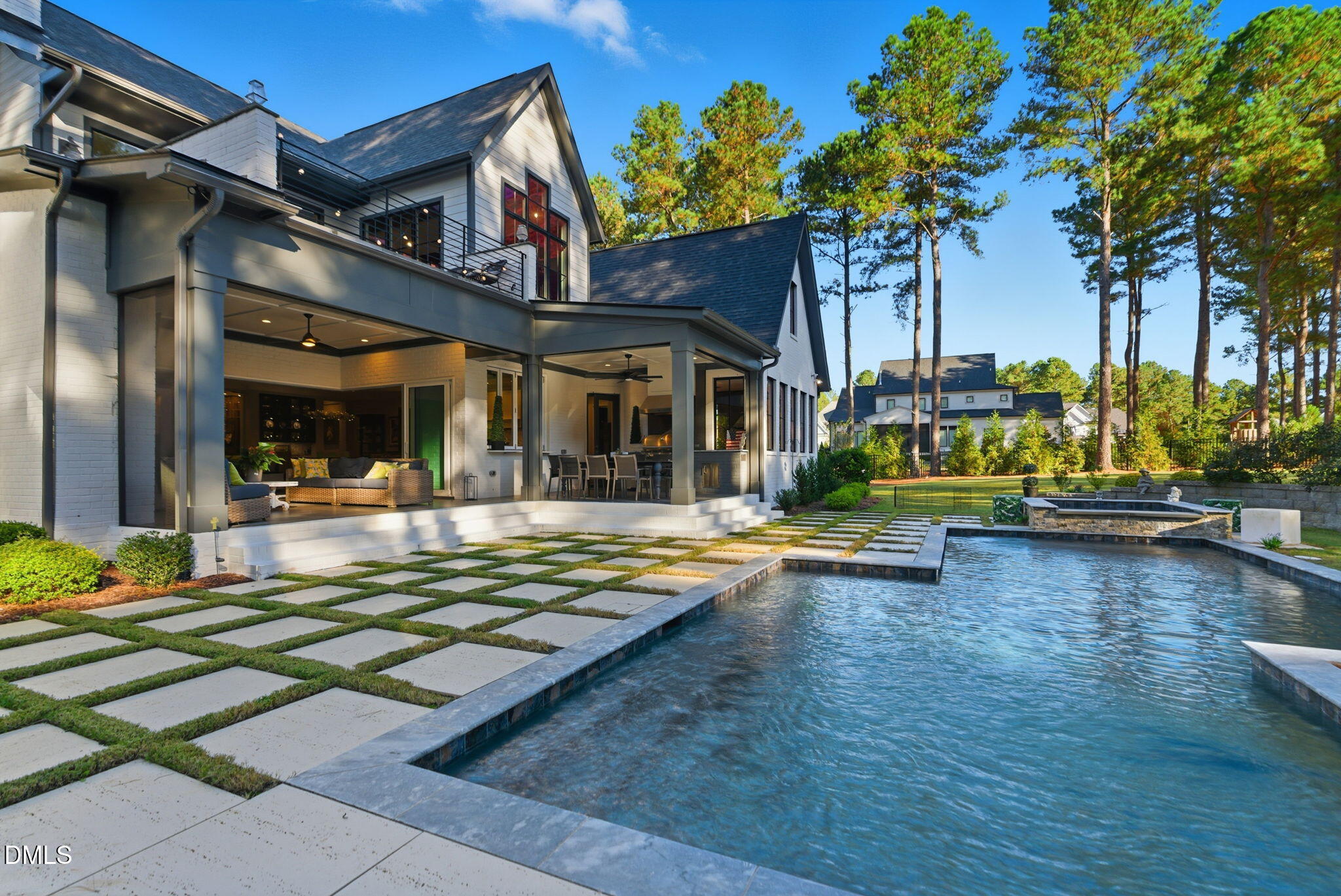 2424 Heartley Drive