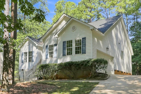 121 RAWHIDE DR, LOUISBURG, NC 27549 - Image 3c2bdf3b4ee99f74a74d7742c1afe01a/4056357582