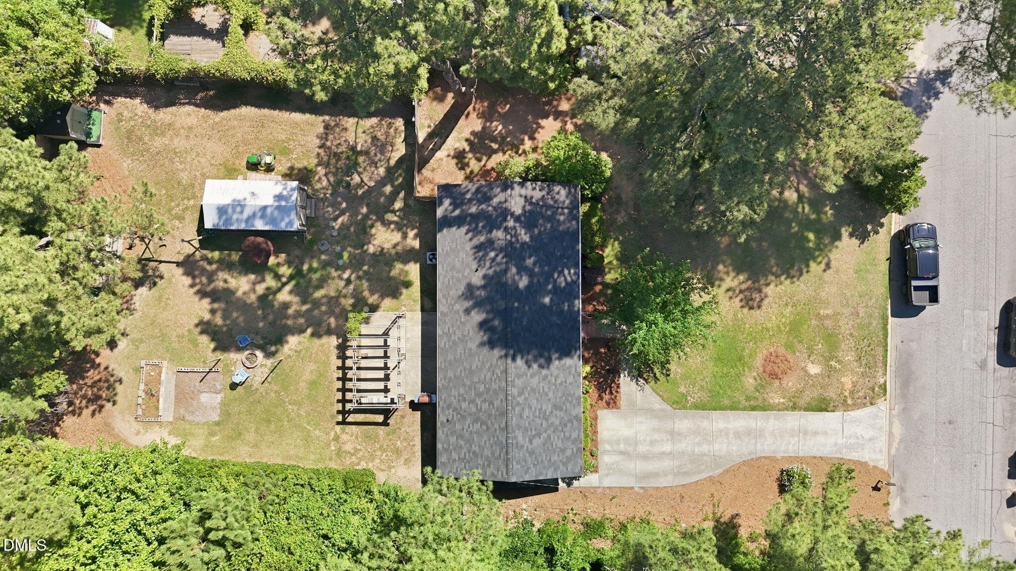 408 Lakeside Drive