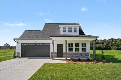 99 Evelene Way Clinton NC 28328