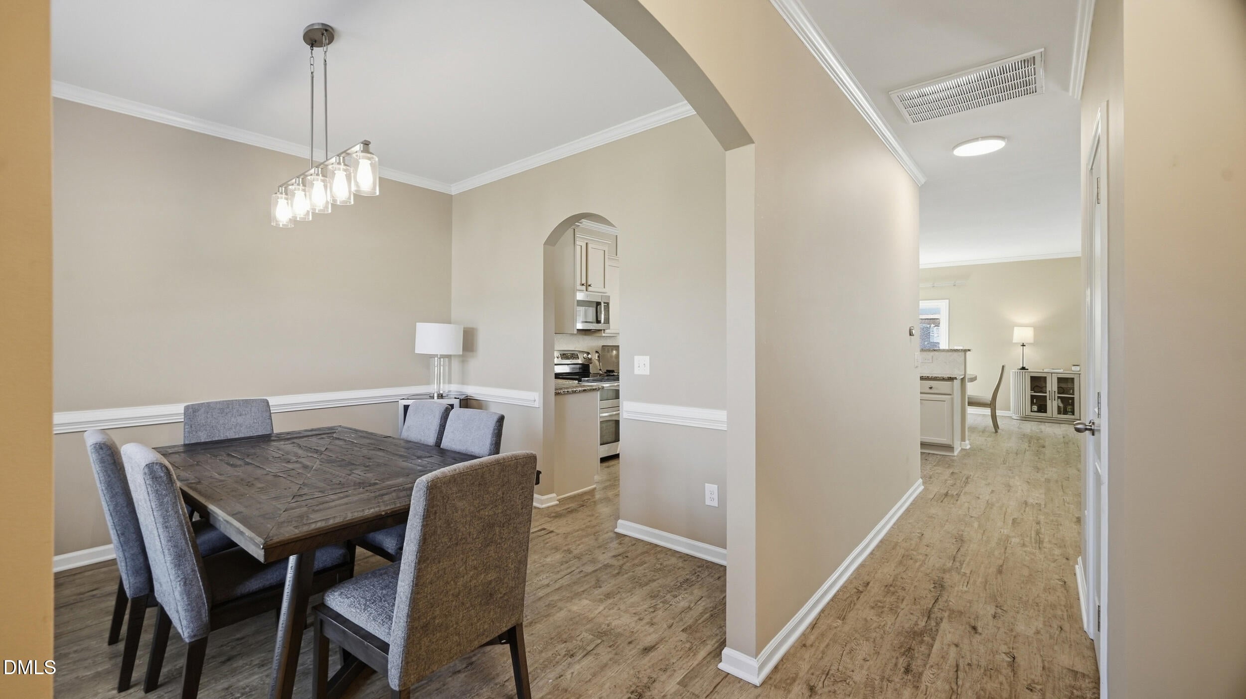 1017 Scotch Pine Way