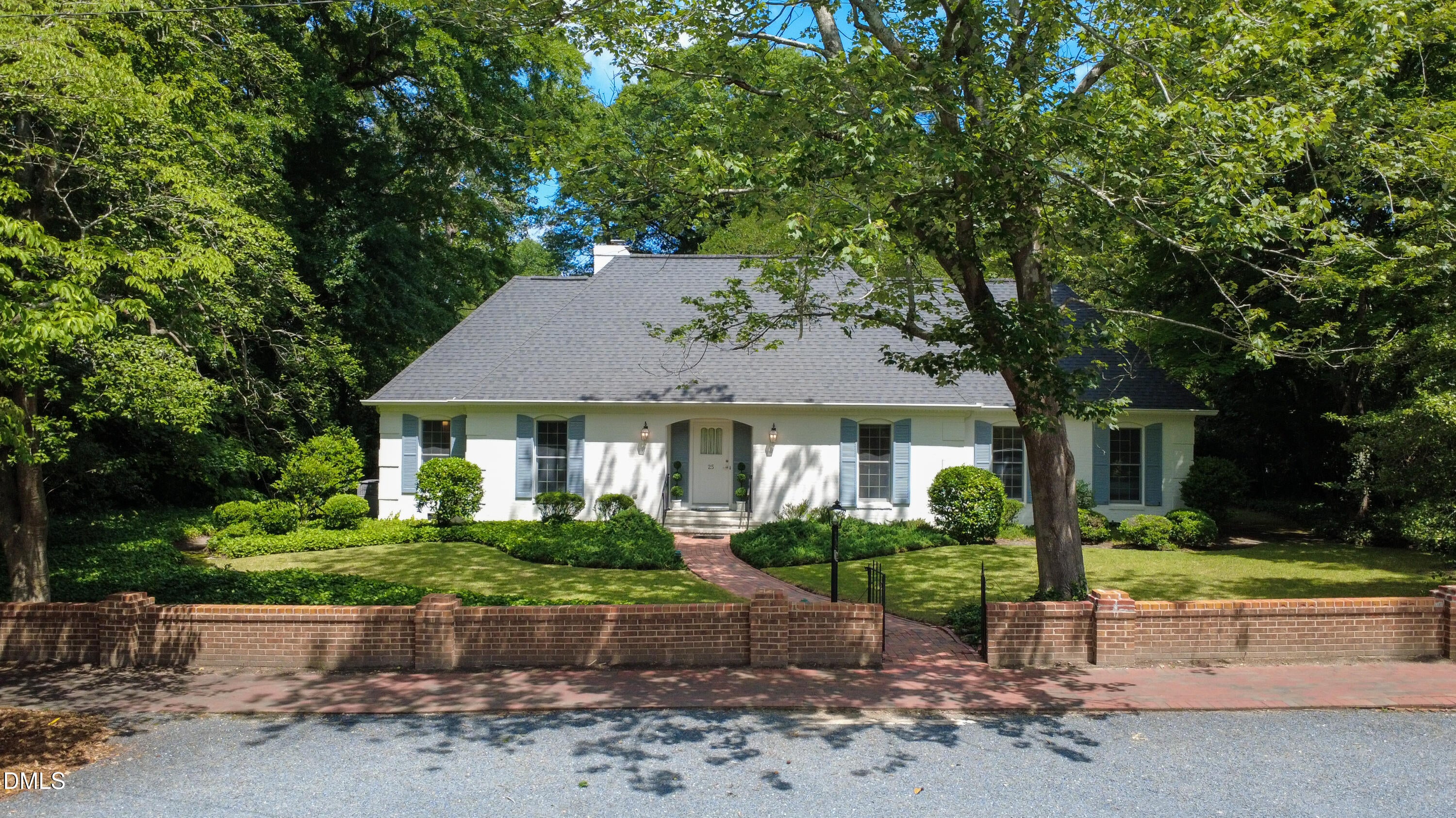 25 Magnolia Road