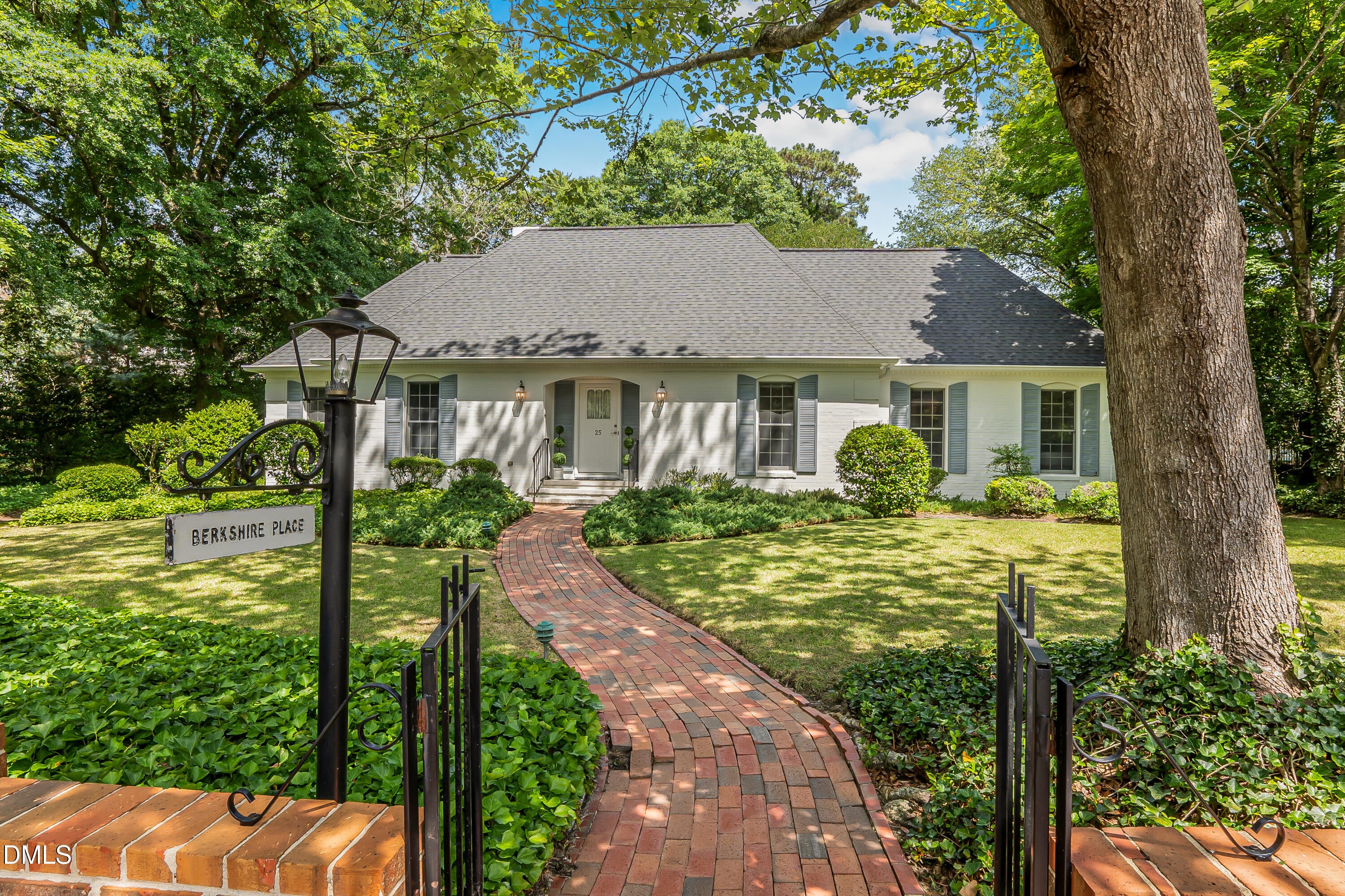 25 Magnolia Road