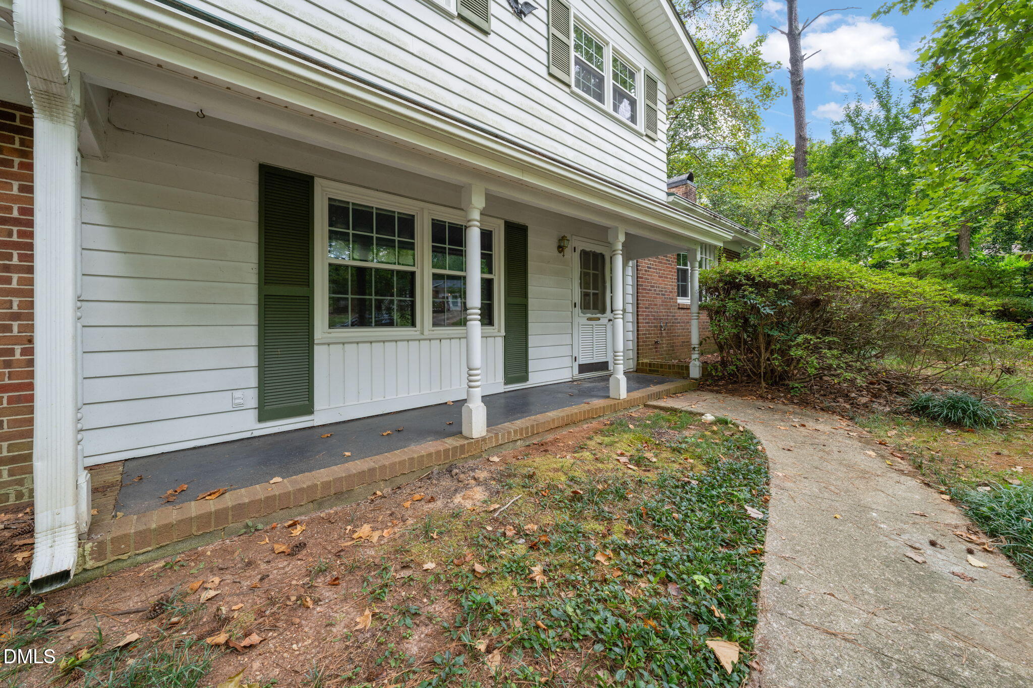 5701 Hayloft Circle