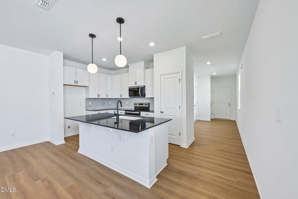 2025 OAKDALE DR, DURHAM, NC 27703 - Image 3ddc17a8d08f0d39caef9a29ed88f67e/2129600932