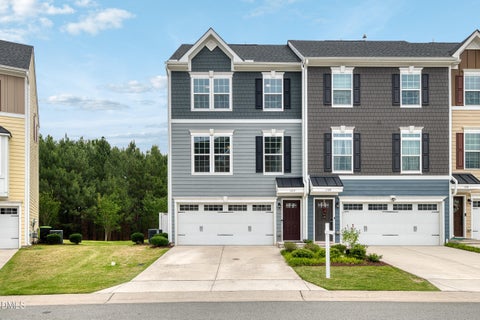 Photo of 1127 Platform Drive, Apex, NC 27502 (MLS # 10173508)
