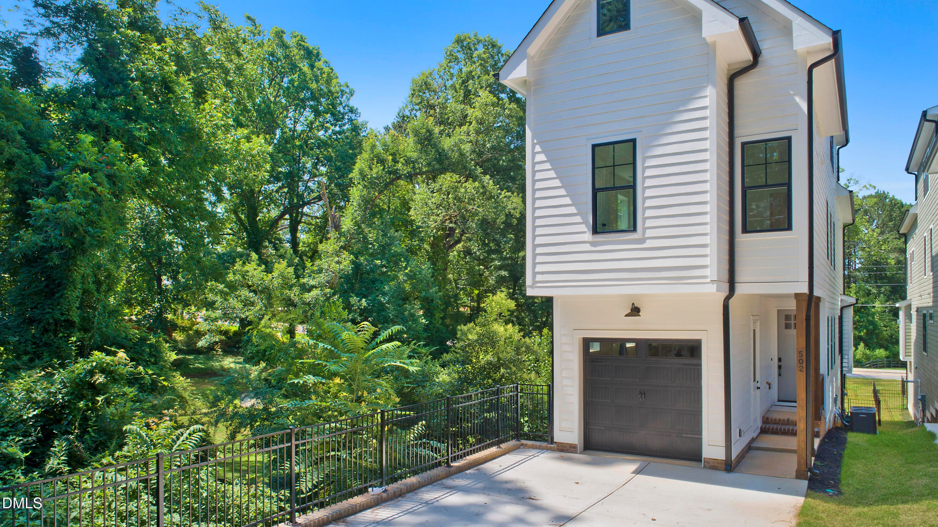 502 W Chatham Street