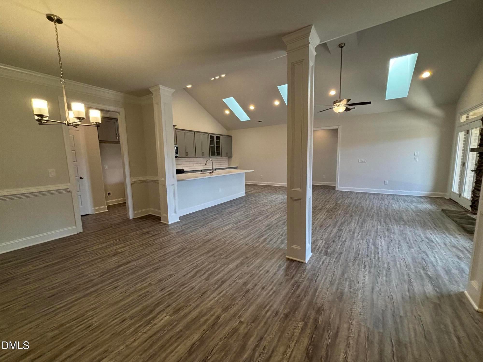 1041 Bonanza Lane 37