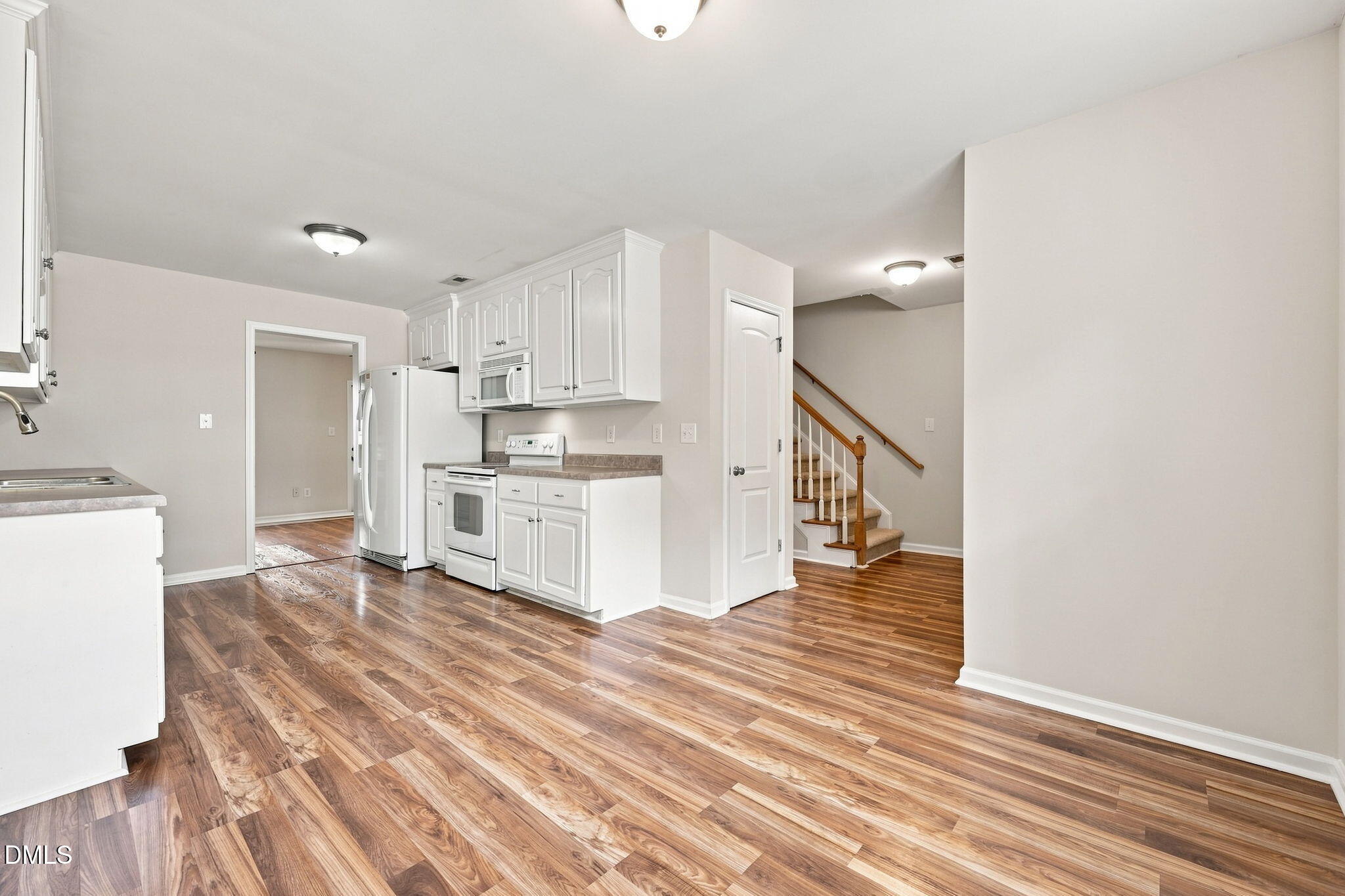 120 Blackthorne Court