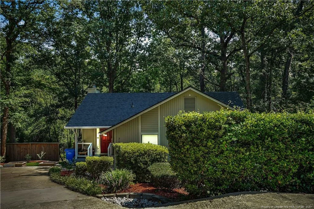 304 Whipple Tree Lane