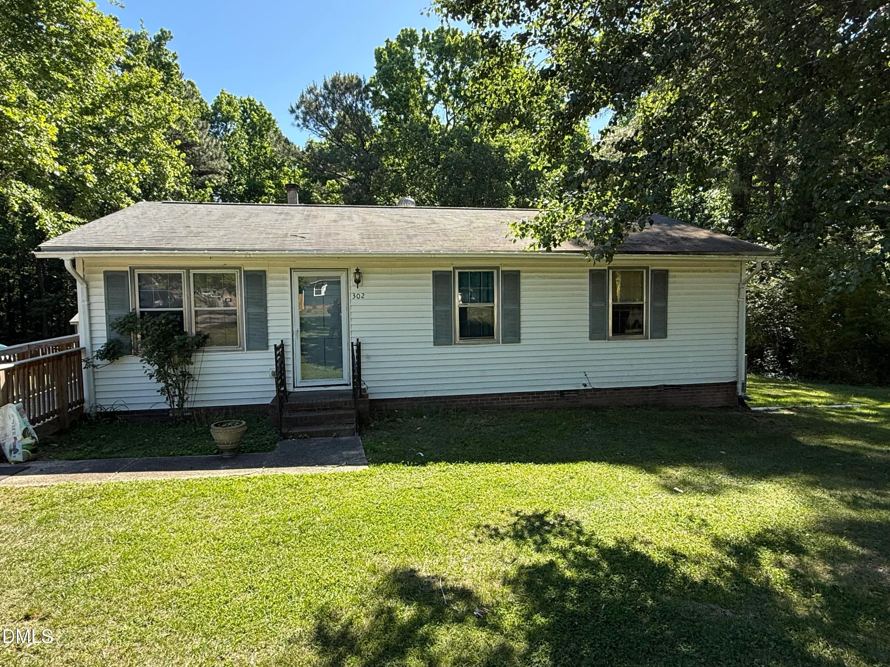 302 N Gaylee Lake Drive