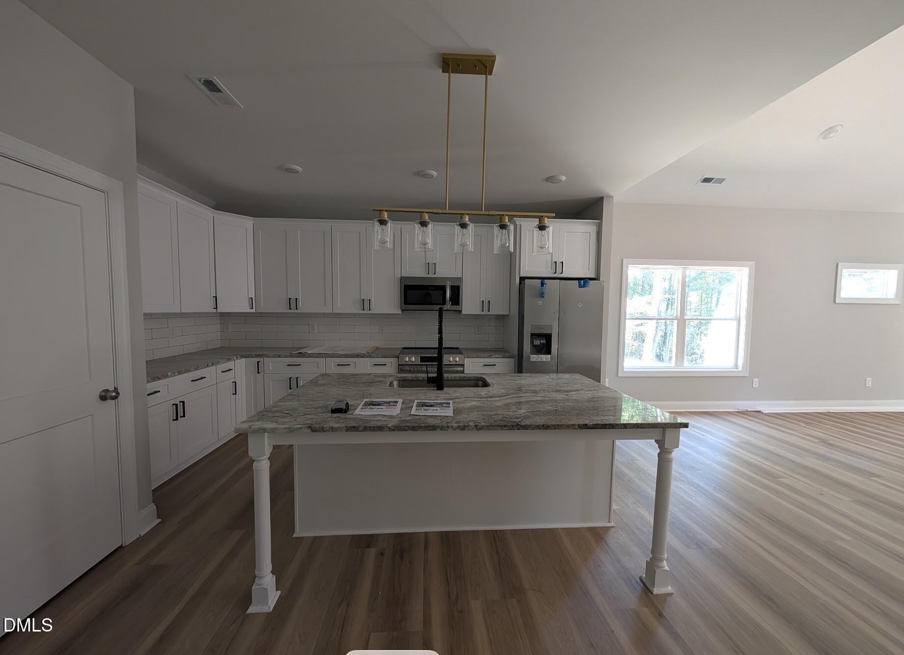 3259 Yorkshire Circle