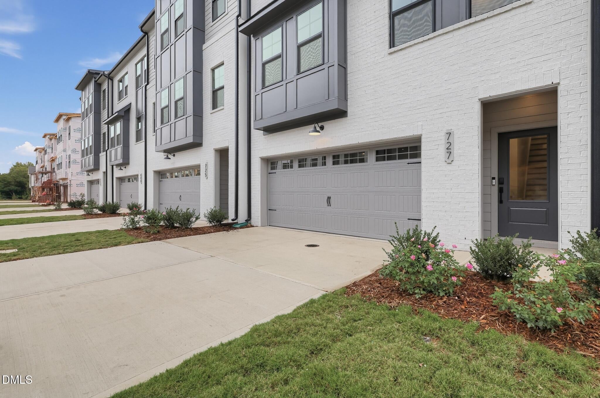 727 Mildred Oaks Court