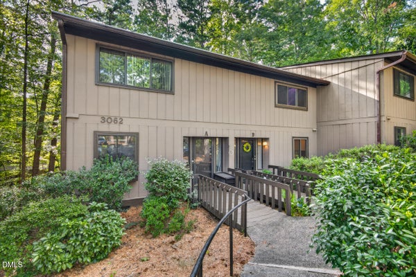3062 COLONY RD, DURHAM, NC 27705 - Image 3f02fa93c45b52908523ce2f5345e85e/1827584100