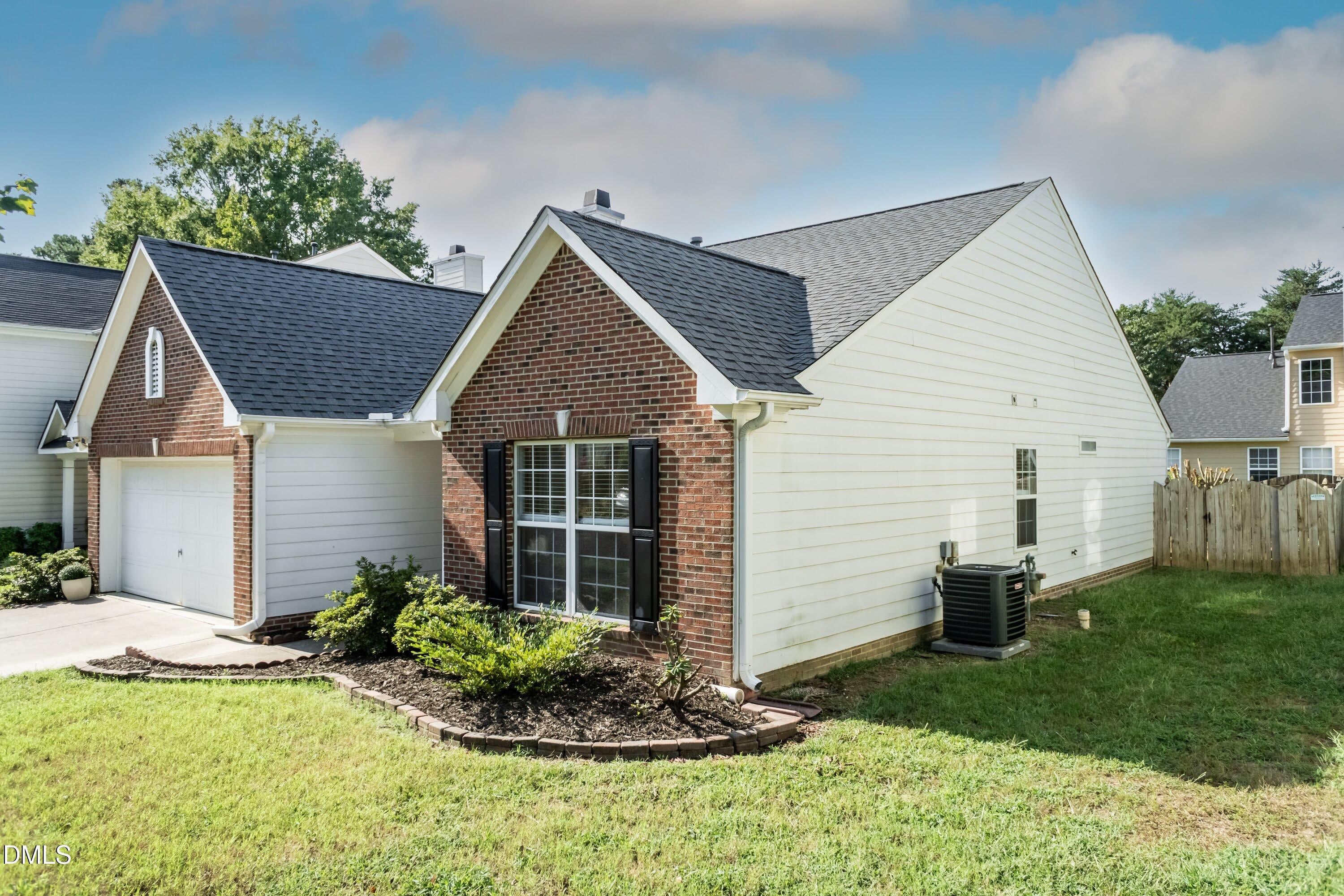 5412 Alafia Court