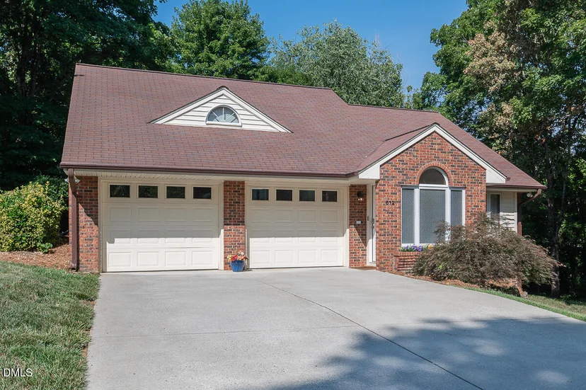 612 Wildwood Lane, photo 1 of 35