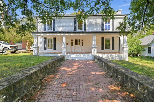 303 E ROSEMARY ST, CHAPEL HILL, NC 27514 - Image 3f7c8493f42f0594f6cd3c9ebe198acb/2313274350