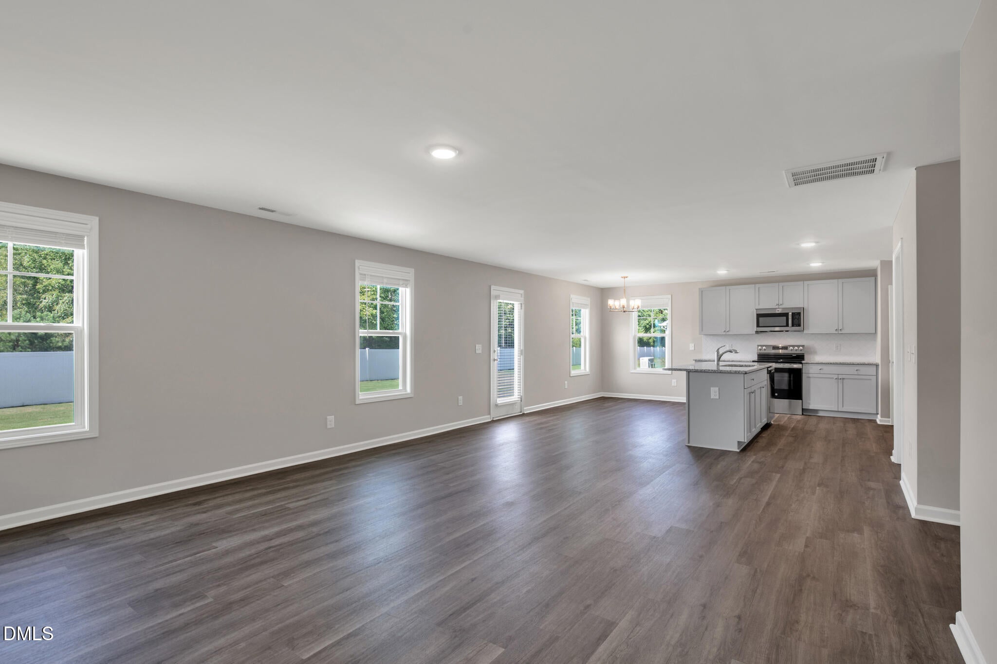 25 W Emily Gardens Drive