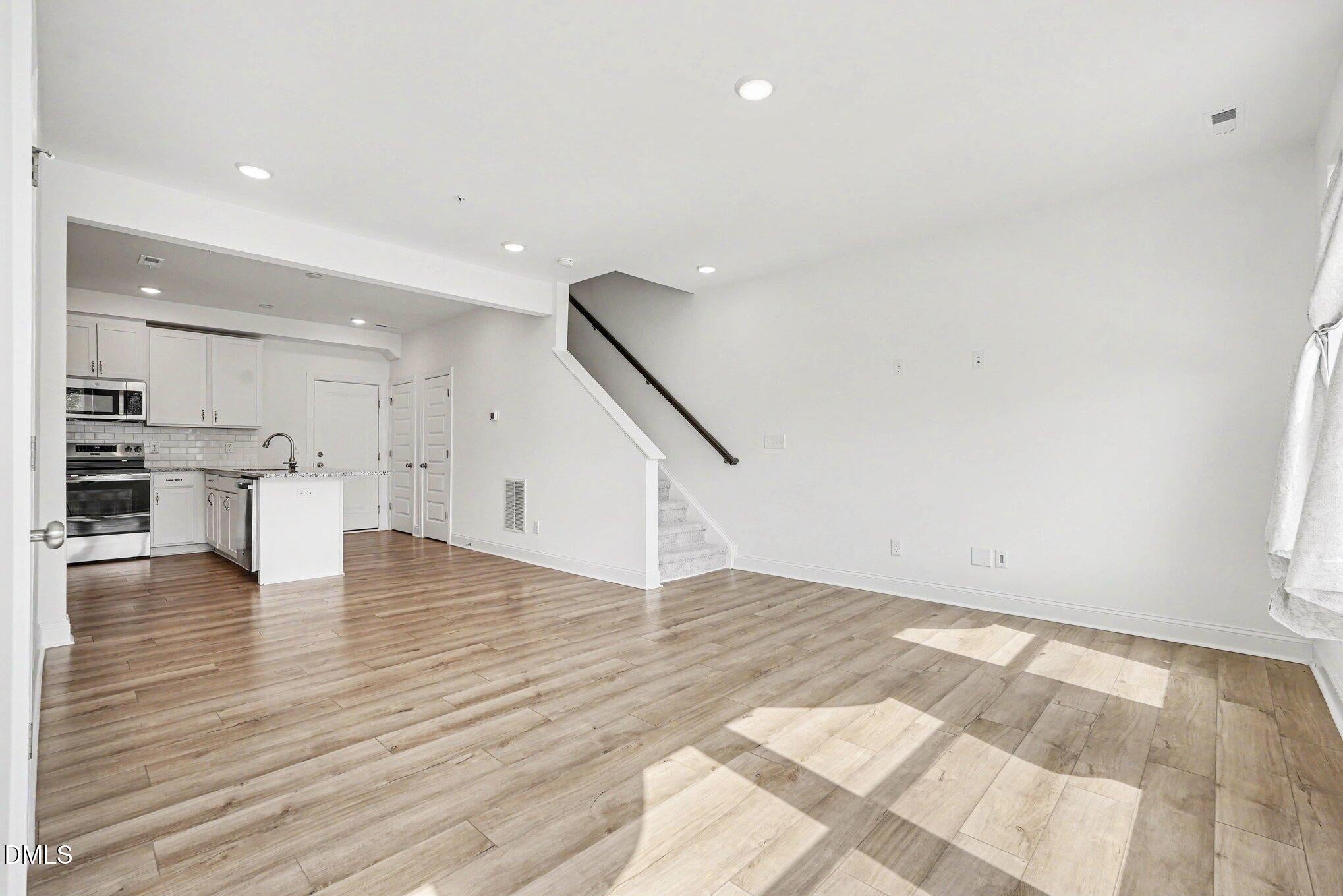 106 Ailey Brook Way 100