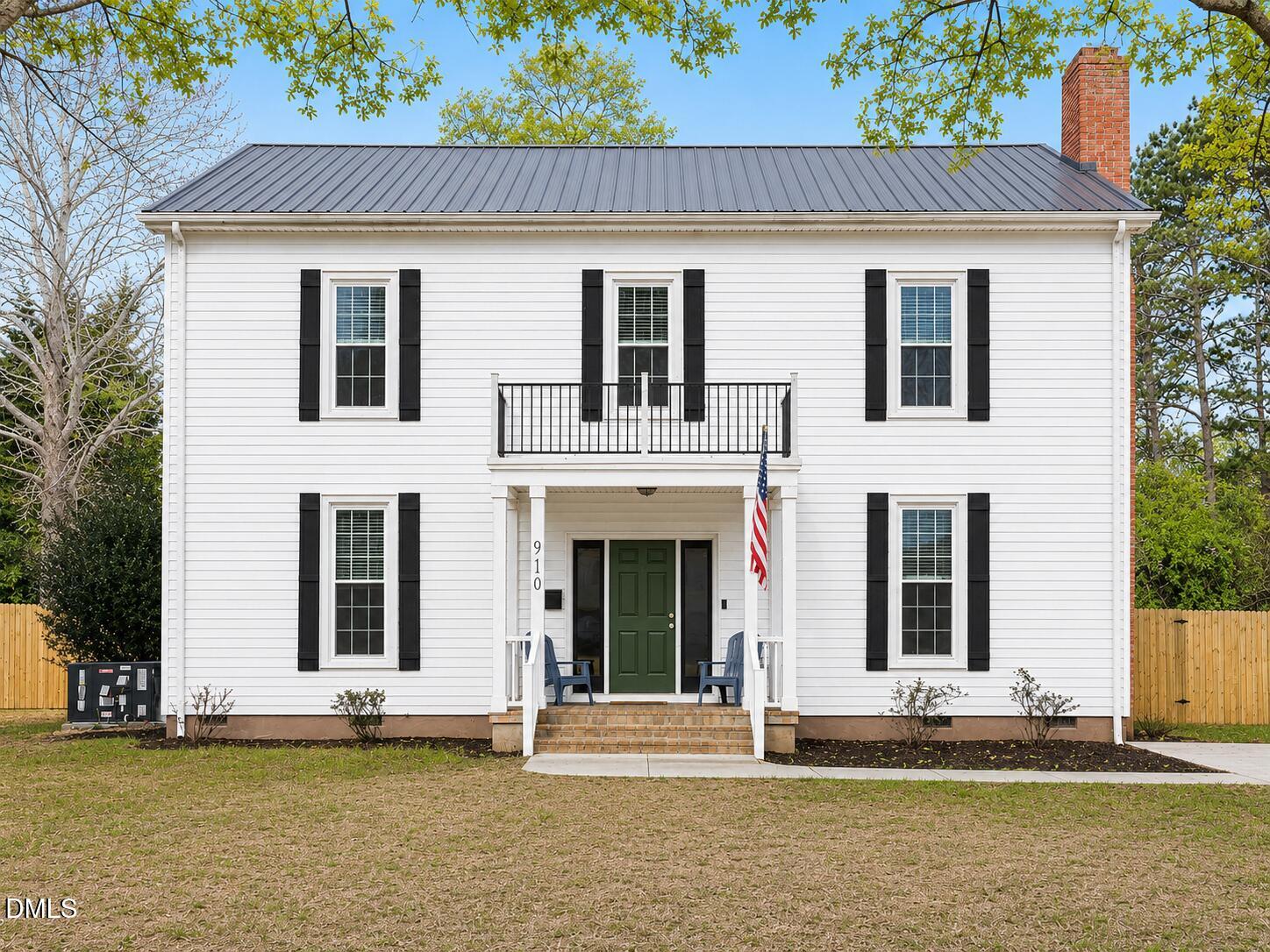 910 S 2nd Street
