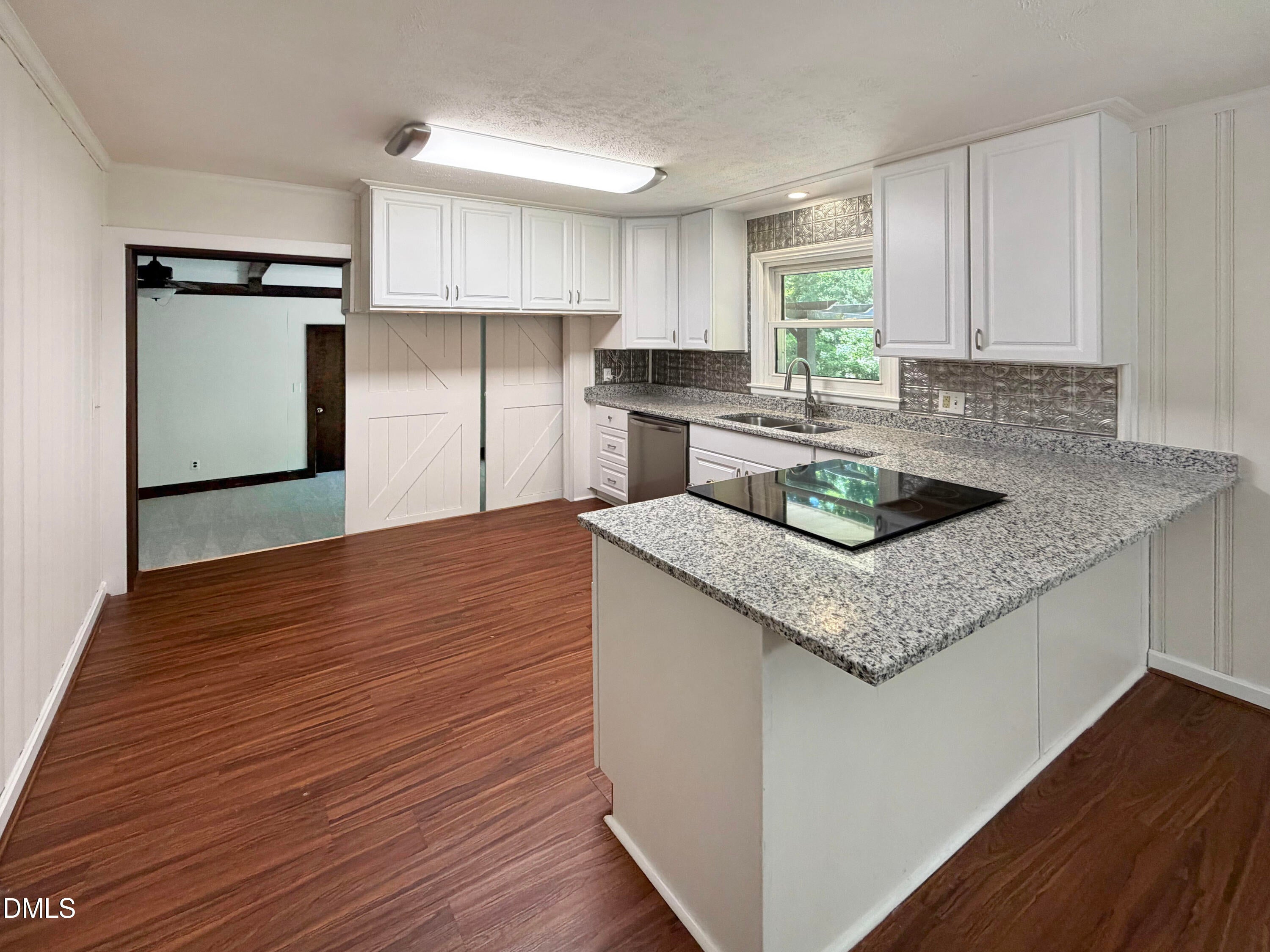 108 W Dogwood Drive