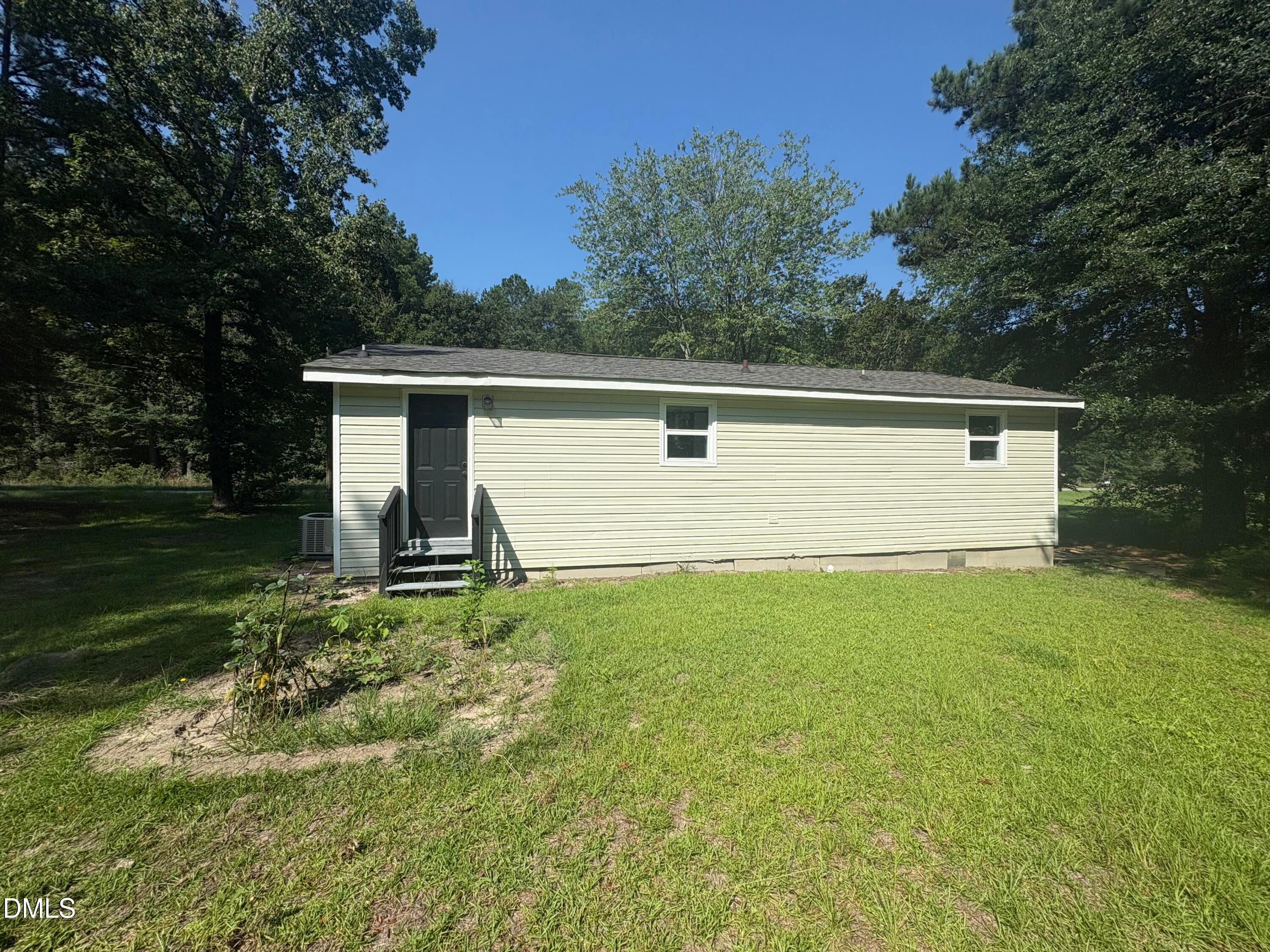 1615 Halsey Loop