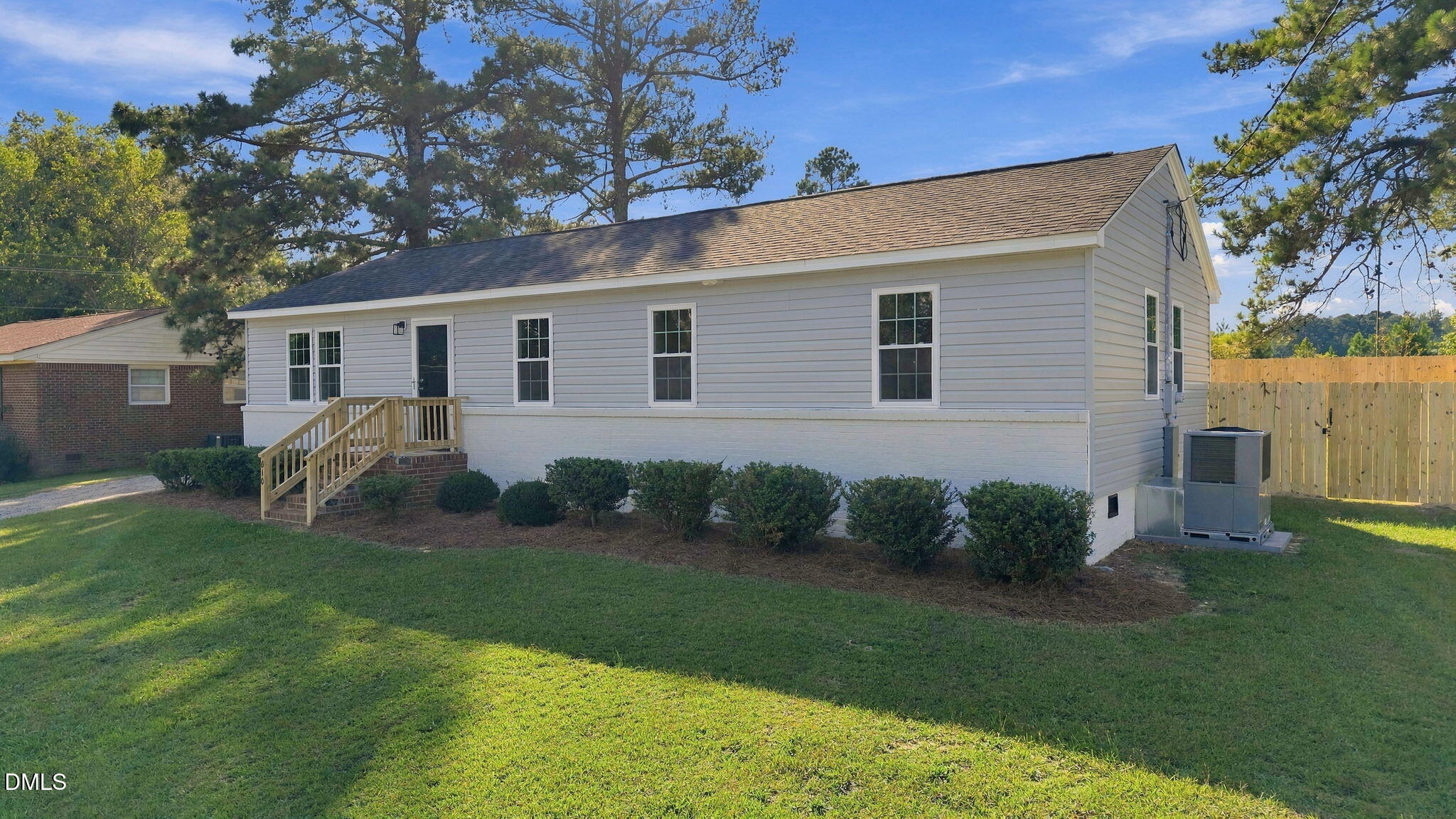 610 Lakeview Drive