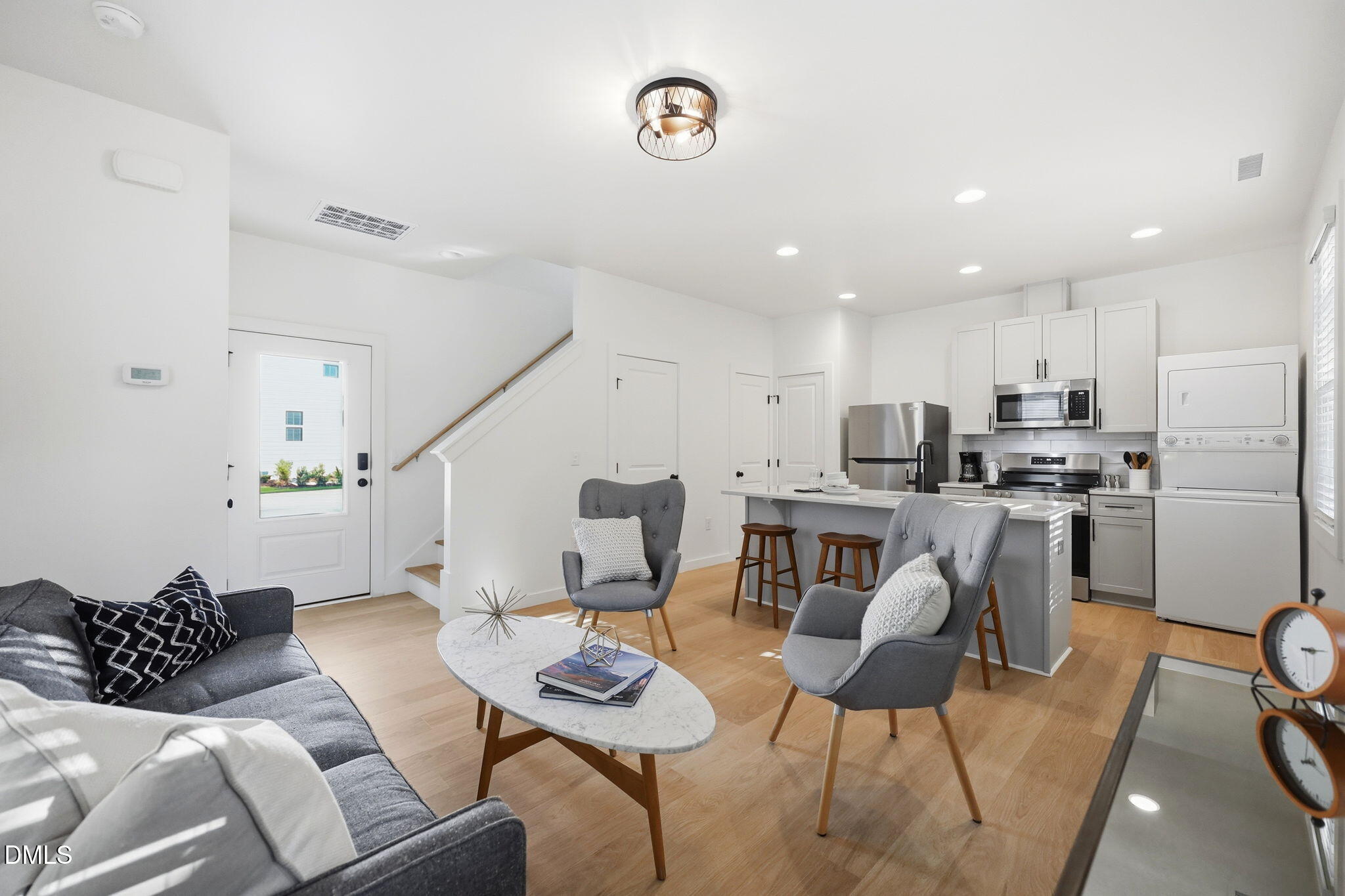 2813 Wilcox Place 103