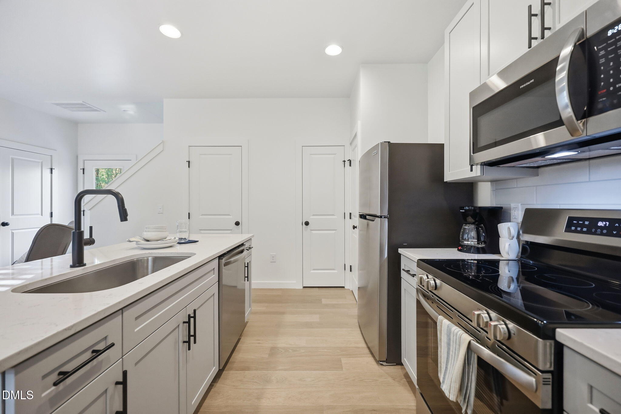 2813 Wilcox Place 103