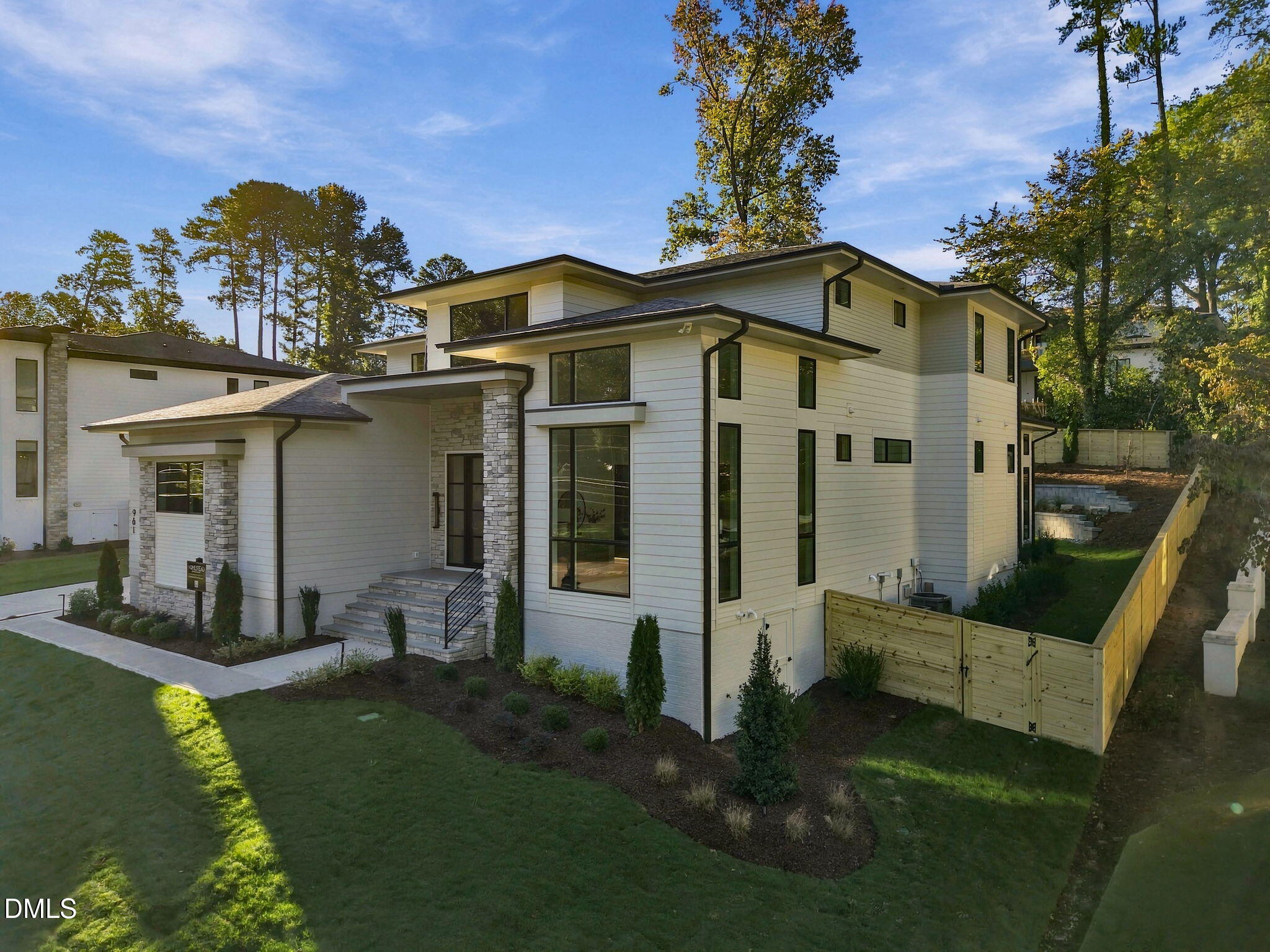961 Wimbleton Drive