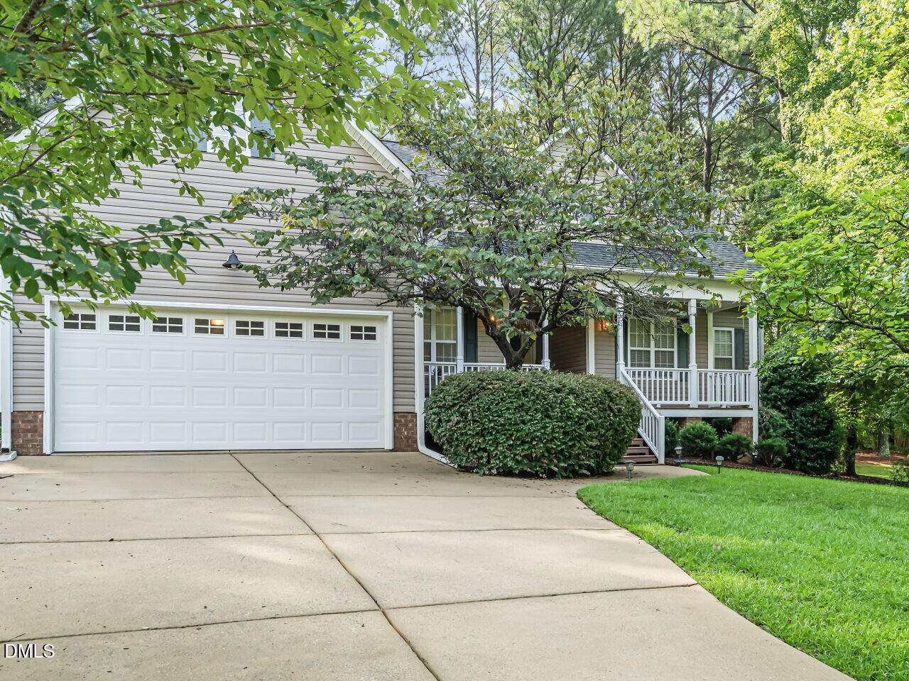 65 Warwick Court