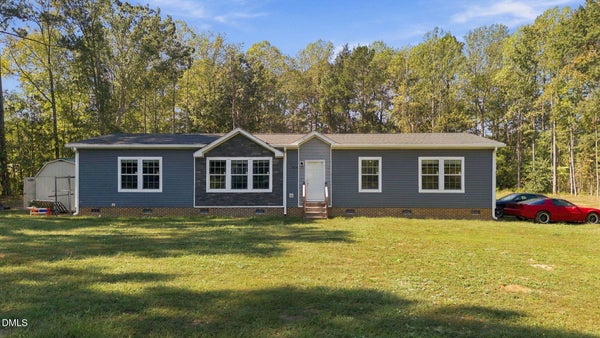 6325 FLOWER HILL RD, KENLY, NC 27542 - Image 41c577d9cab7ee56434070930fee093a/2459065993
