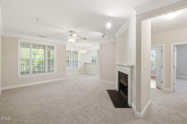 124 PROVIDENCE GLEN DR, CHAPEL HILL, NC 27514 - Image 41e2efe5ac0b4d6f506b1e890f9ceb80/4092427723